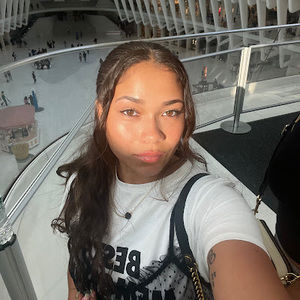 Meet your Posher, Ariana